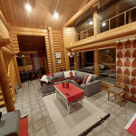 Maison d'hôtes Ollinmaeki Vineyard 5*