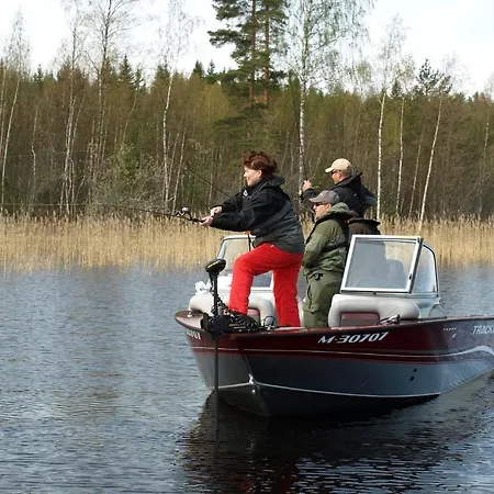 Ollinmaeki Vineyard Maison d'hôtes Anttola